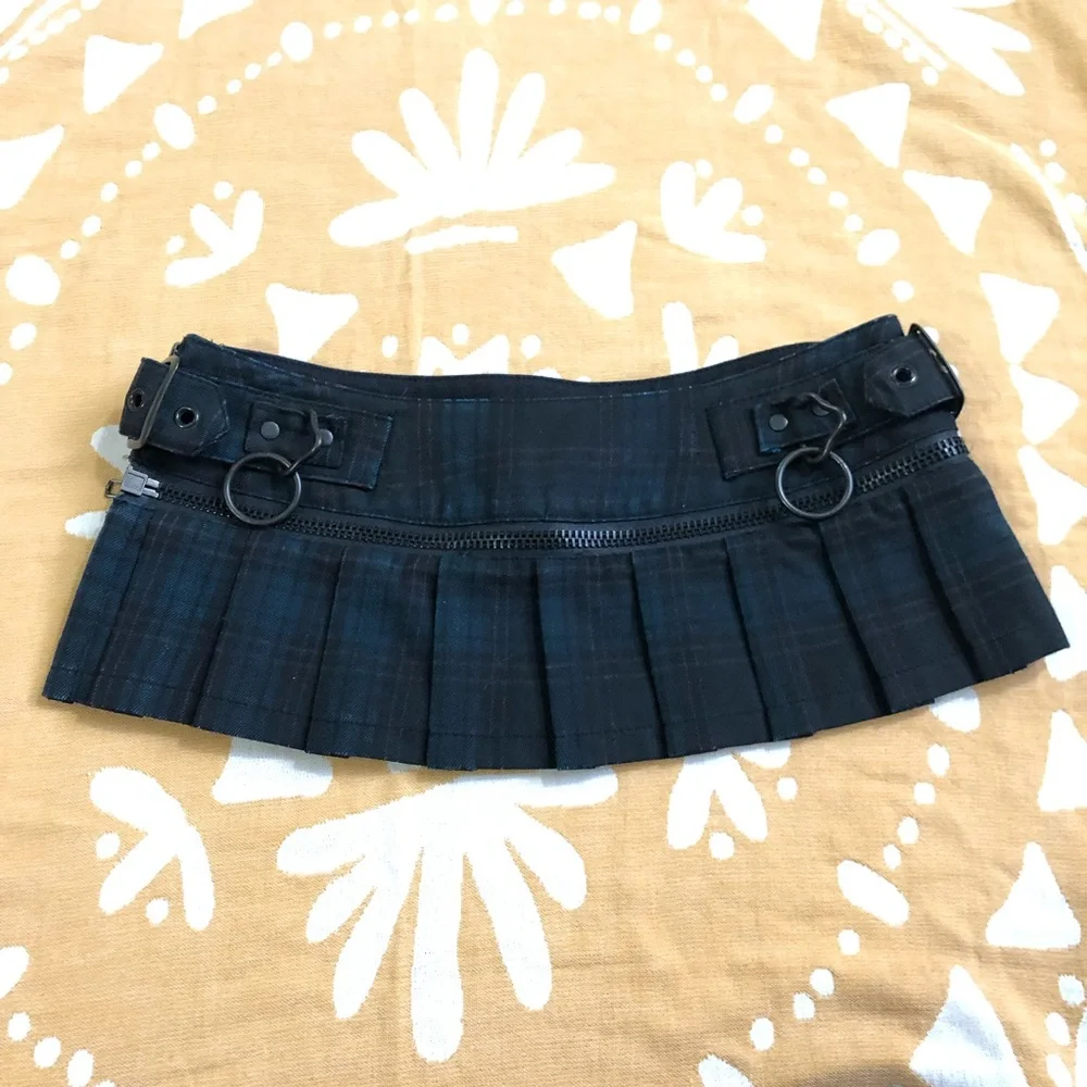 ❌ SOLD ❌ Lip Service tartan mini skirt XS punk rock gothic - Picture 3 of 6